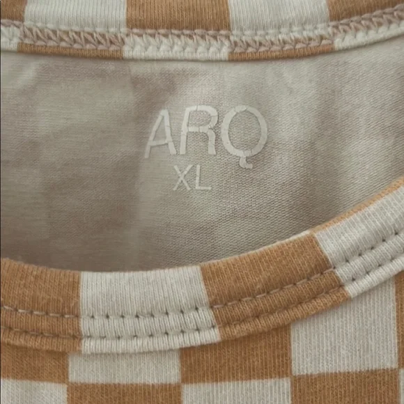 ARQ Cropped Tank Carrés XL - Picture 3 of 3